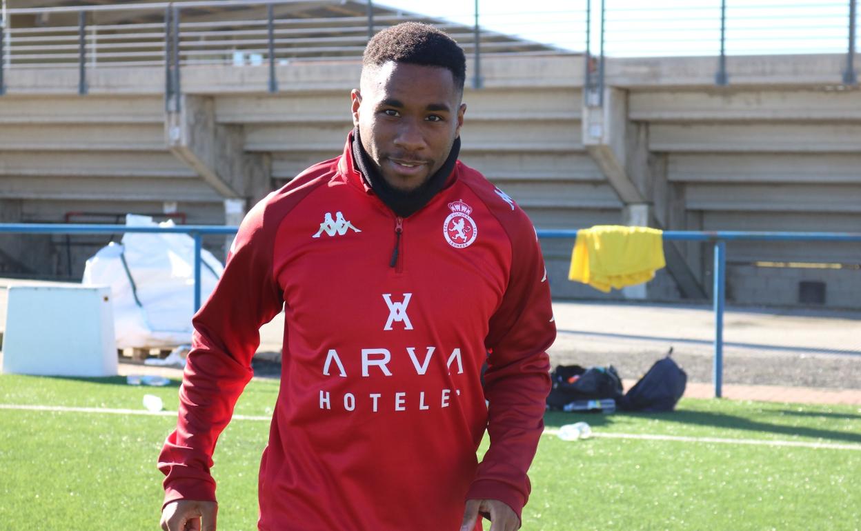 Andy Kawaya, el único fichaje de la Cultural en el mercado de invierno, completó su primera sesión de entrenamientos este sábado.