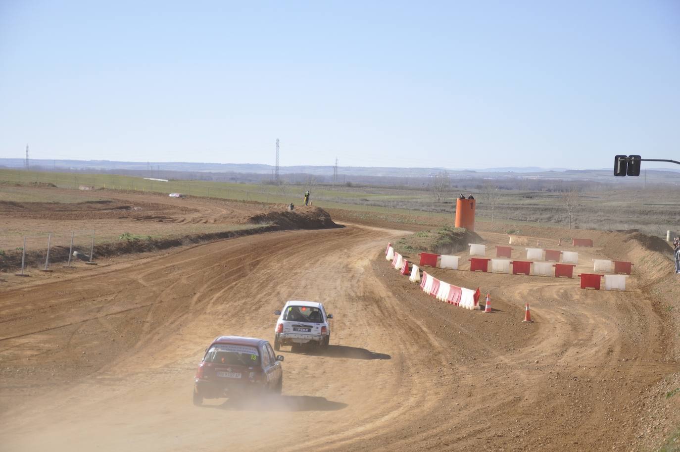 La prueba reunió a más de 200 personas en el Circuito de Los Cucharales en una jornada marcada por el compañerismo que culminó con una comida de confraternización en Valencia de Don Juan.