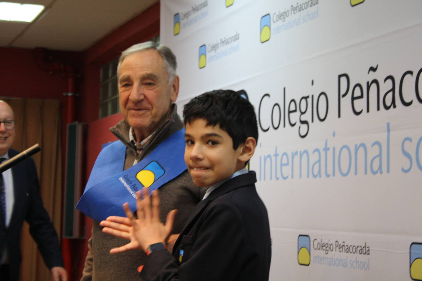 Después de tres años sin celebrarse ha vuelto el «Día de los abuelos» en el Peñacorada International School.