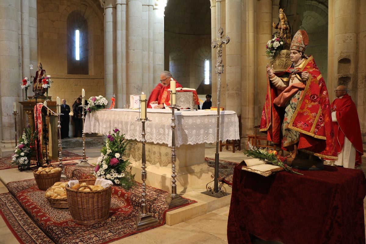 Gradefes ha celebrado este domingo su Feria de San Blas con un éxito rotundo de afluencia.