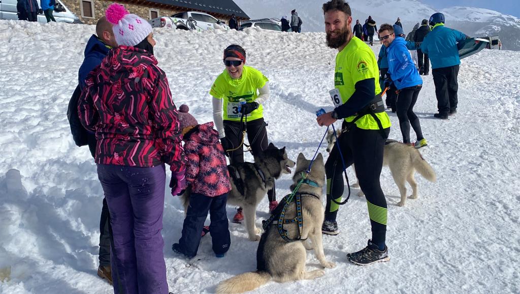 El puerto de Vegarada y Valdelugueros han vuelto a convertirse durante este fin de semana en la capital del Mushing.