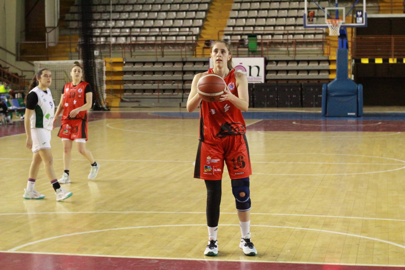 Fotos: Partido entre el BF León y el Mijas