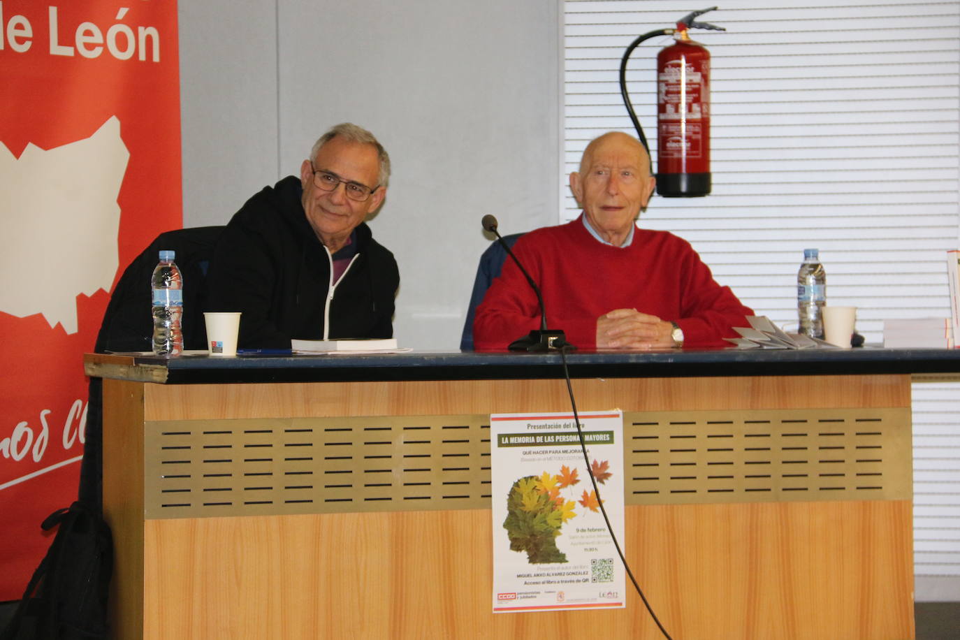 Presentación del libro en el salón de actos del Ayuntamiento de Ordoño II. 