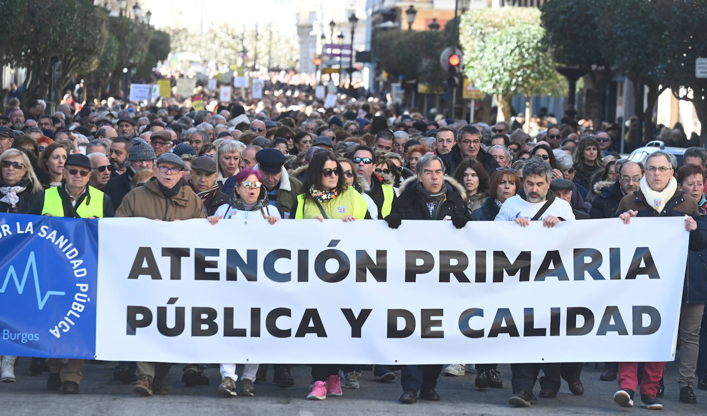 Fotos: Manifestación en Burgos en defensa de la Sanidad Pública