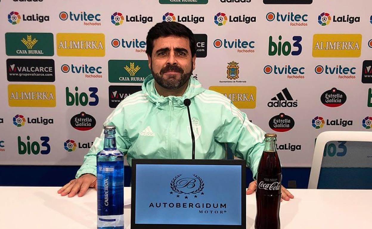 David gallego, técnico de la Ponferradina.
