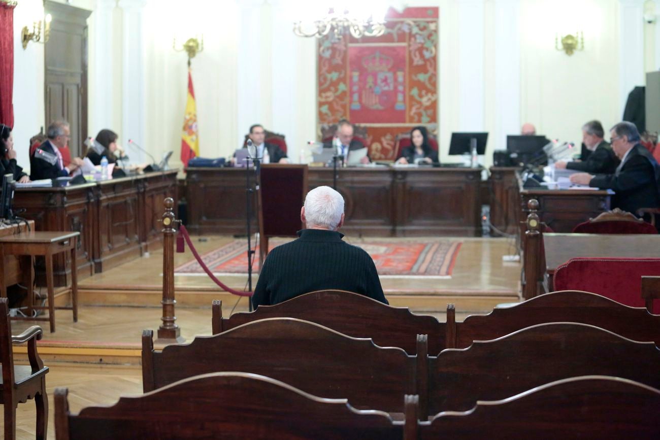 Fiscalía pide 5 años y medio de prisión y 6.000 euros al acusado de quemar 10.000 hectáreas en La Cabrera