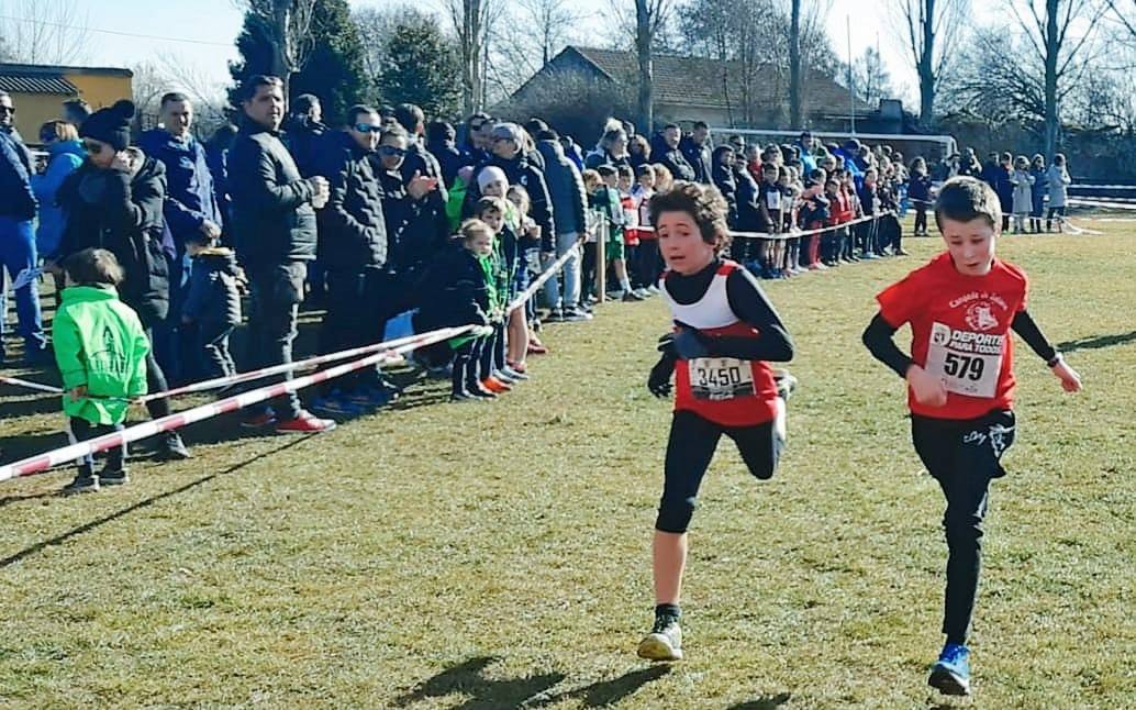 Campeonato Provincial de Atletismo en Benavides.