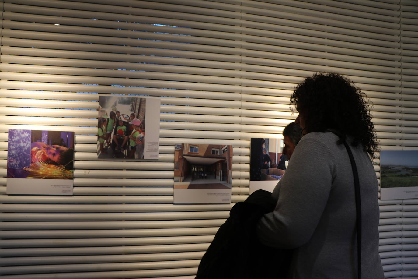 Inauguración de la Exposición del I Concurso de Fotografía «Un feliz viaje por la vida» organizada por la Federación Autismo de Castilla y León.