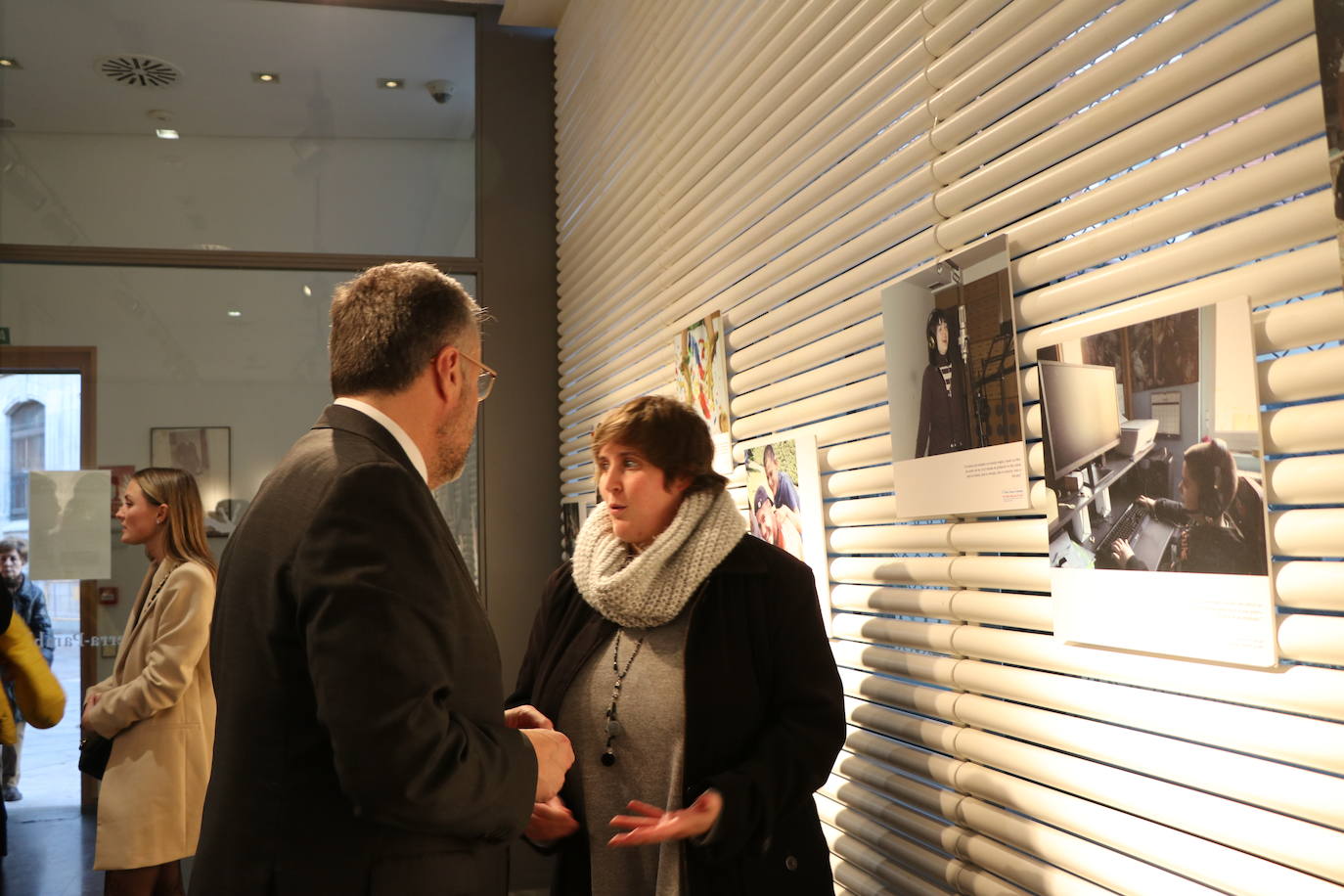 Inauguración de la Exposición del I Concurso de Fotografía «Un feliz viaje por la vida» organizada por la Federación Autismo de Castilla y León.