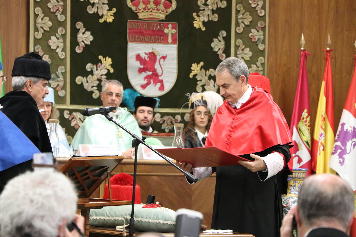 Acto académico de investidura del ex presidente del Gobierno, José Luis Rodríguez Zapatero, como Doctor Honoris Causa por la Universidad de León.