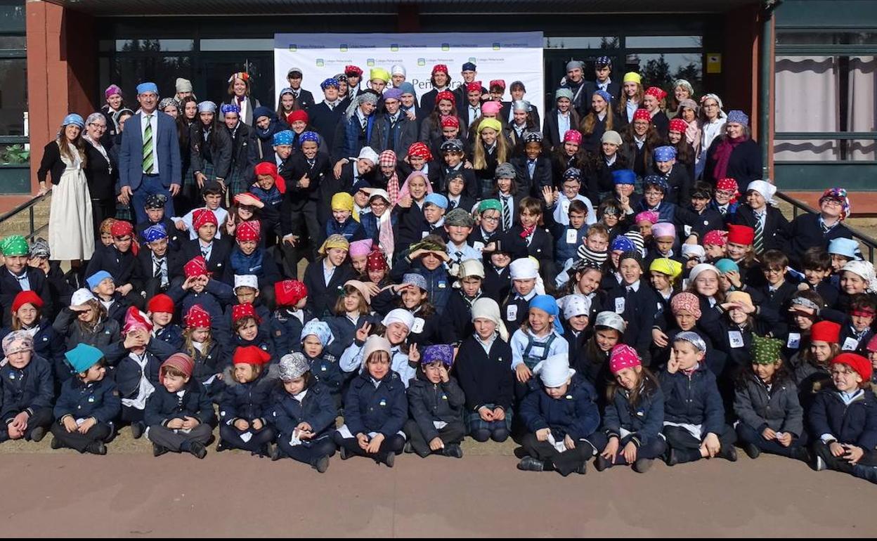 El colegio peñacorada conmemora el día del cáncer infantil.