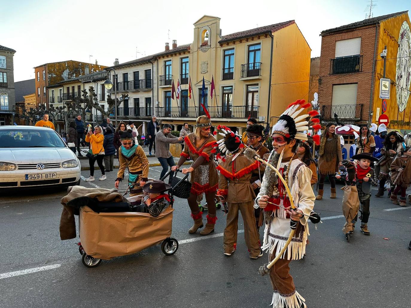 La localidad facundina ha celebrado su tradicional desfile de carnaval donde no han faltado los disfraces más originales y sin olvidar los clásicos.