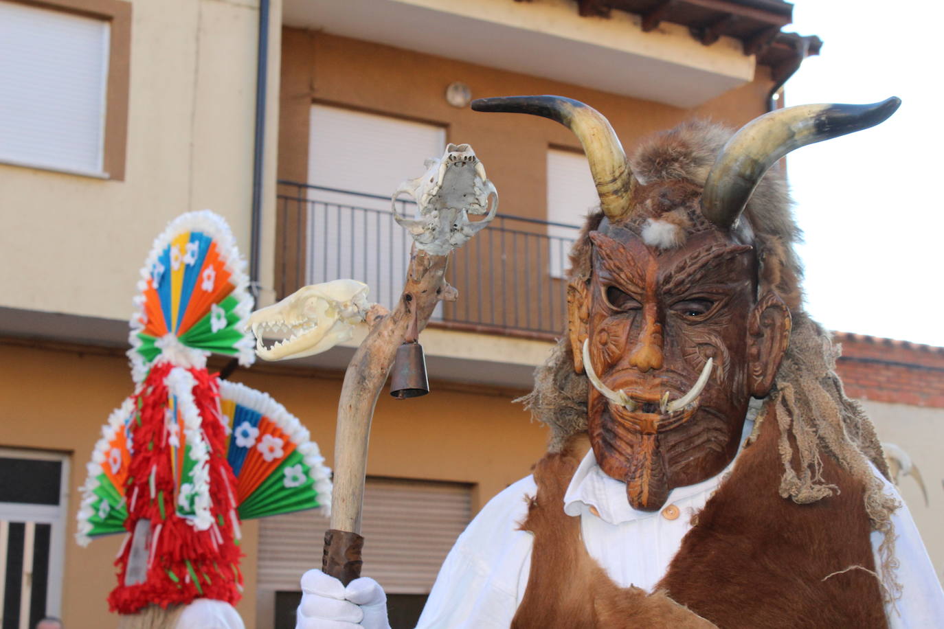 Cimanes del Tejar ha celebrado una de sus fiestas más enraizadas, el antruejo más tradicional