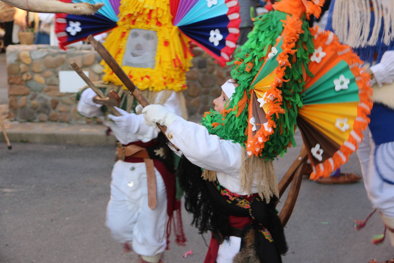 Cimanes del Tejar ha celebrado una de sus fiestas más enraizadas, el antruejo más tradicional