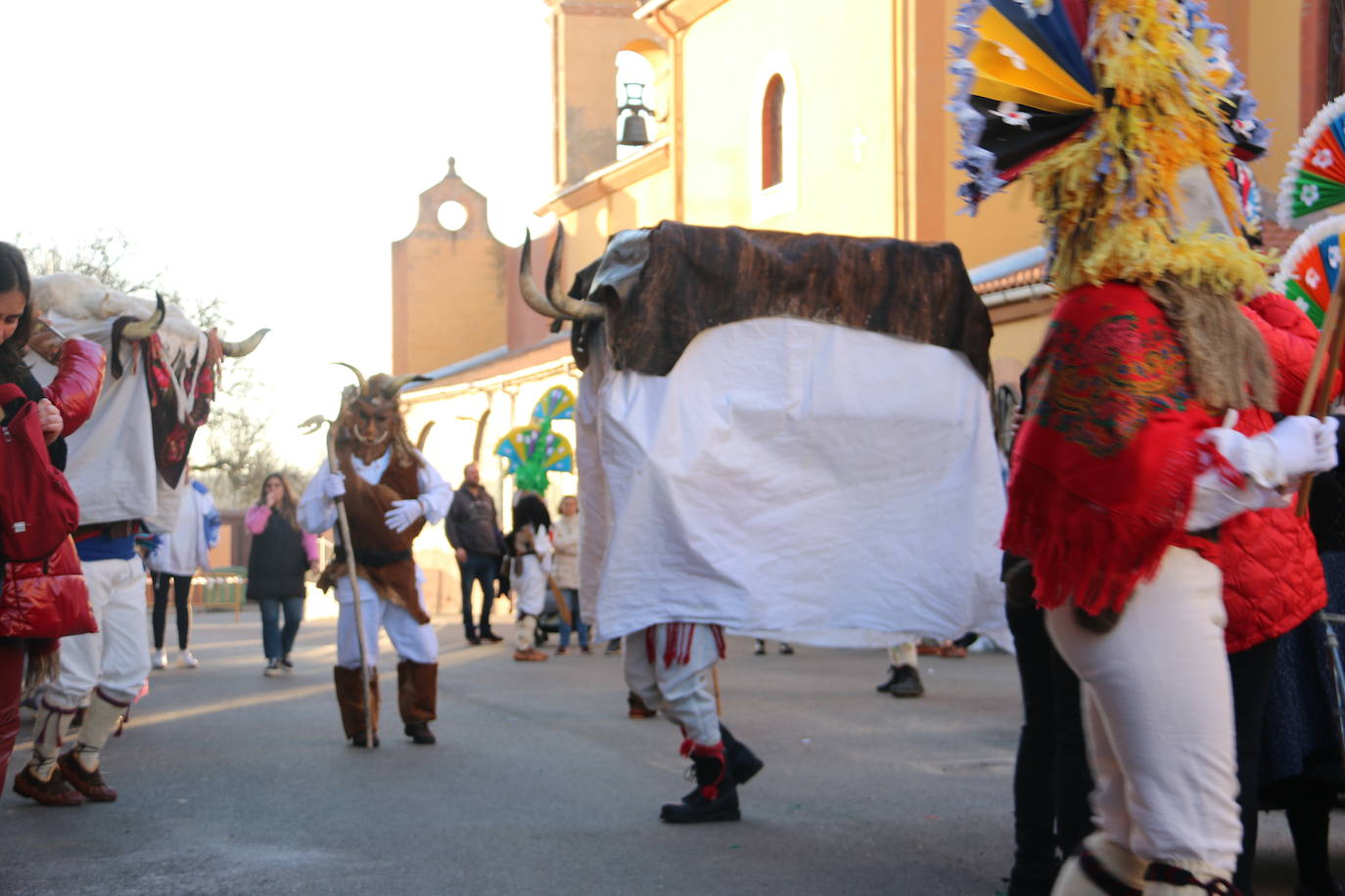 Cimanes del Tejar ha celebrado una de sus fiestas más enraizadas, el antruejo más tradicional