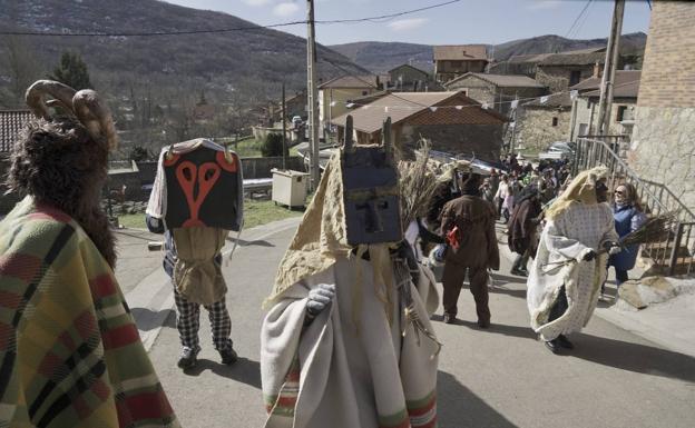 Galería. Acto carnavalesco que se celebra en la provincia de León.