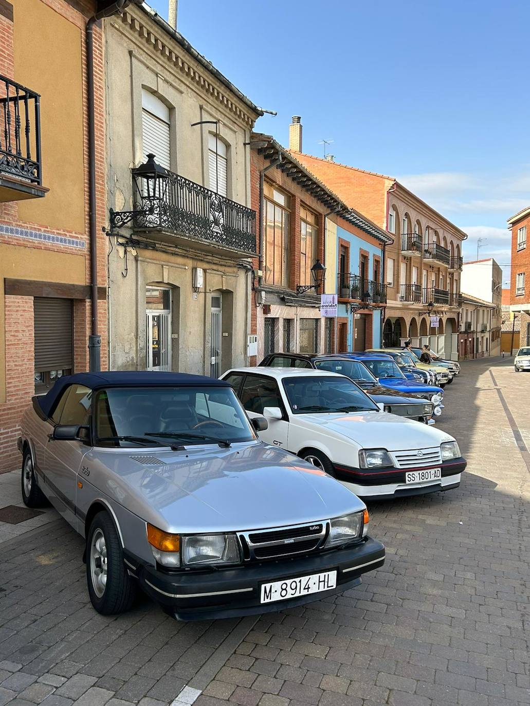 La 102ª Feria de Febrero ha tocado a su fin en una soleada mañana de domingo con miles de personas circulando por las calles de Valencia de Don Juan..