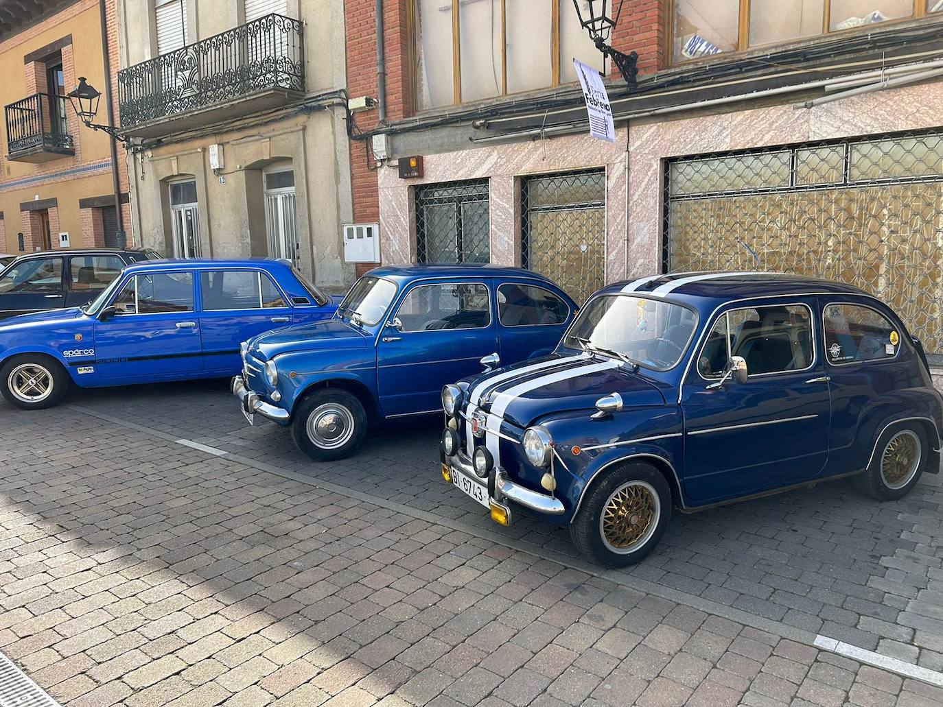 La 102ª Feria de Febrero ha tocado a su fin en una soleada mañana de domingo con miles de personas circulando por las calles de Valencia de Don Juan..