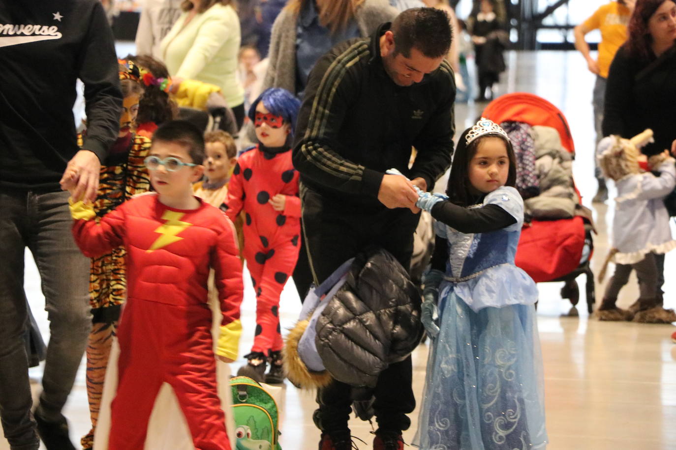 El Palacio de Exposiciones albergó esta cita en el Lunes de Carnaval y contó con la presencia de pequeños y mayores.