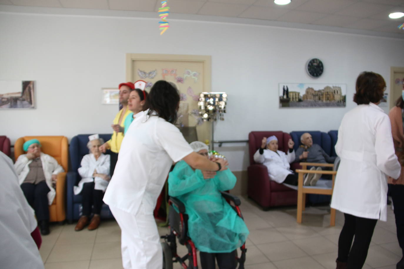 Celebración de Carnaval en Alzheimer León.