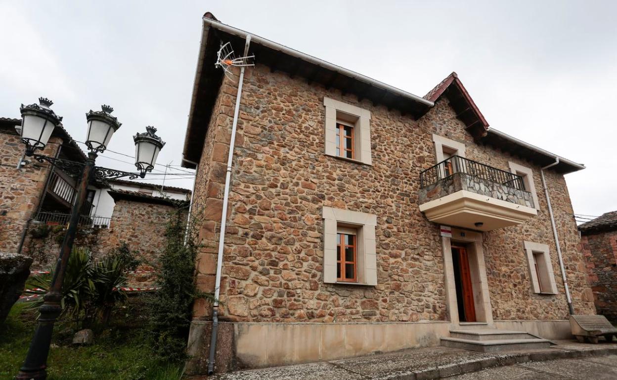 Vivienda restaurada por el programa Rehabitare en Valderrueda, uno de los municipios afectados.