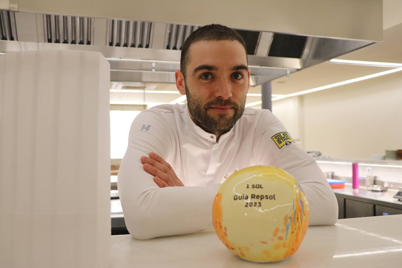 El restaurante leonés se ha hecho con su primer 'Sol Repsol' que constata la calidad de una cocina que brilla por la innovación e inquietud del chef leonés 