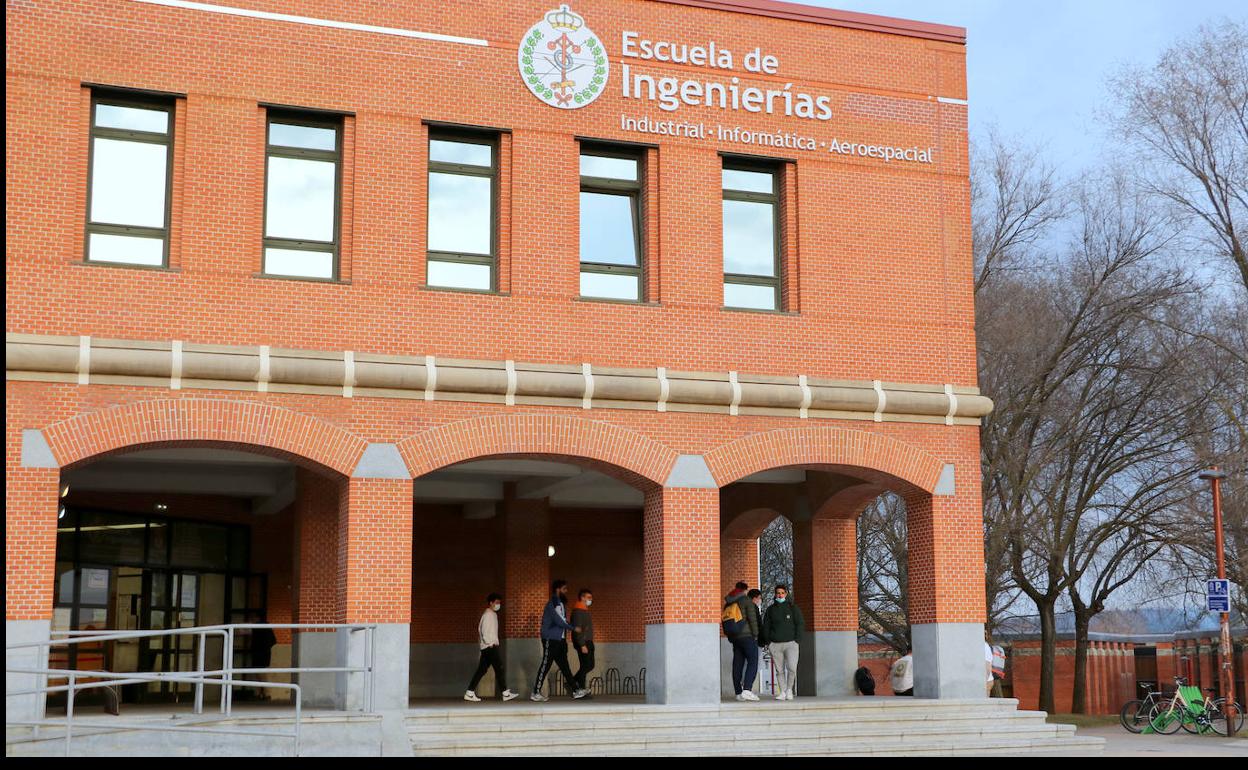 Facultad de Ingeniería Industria, Informática y Aeroespacial.