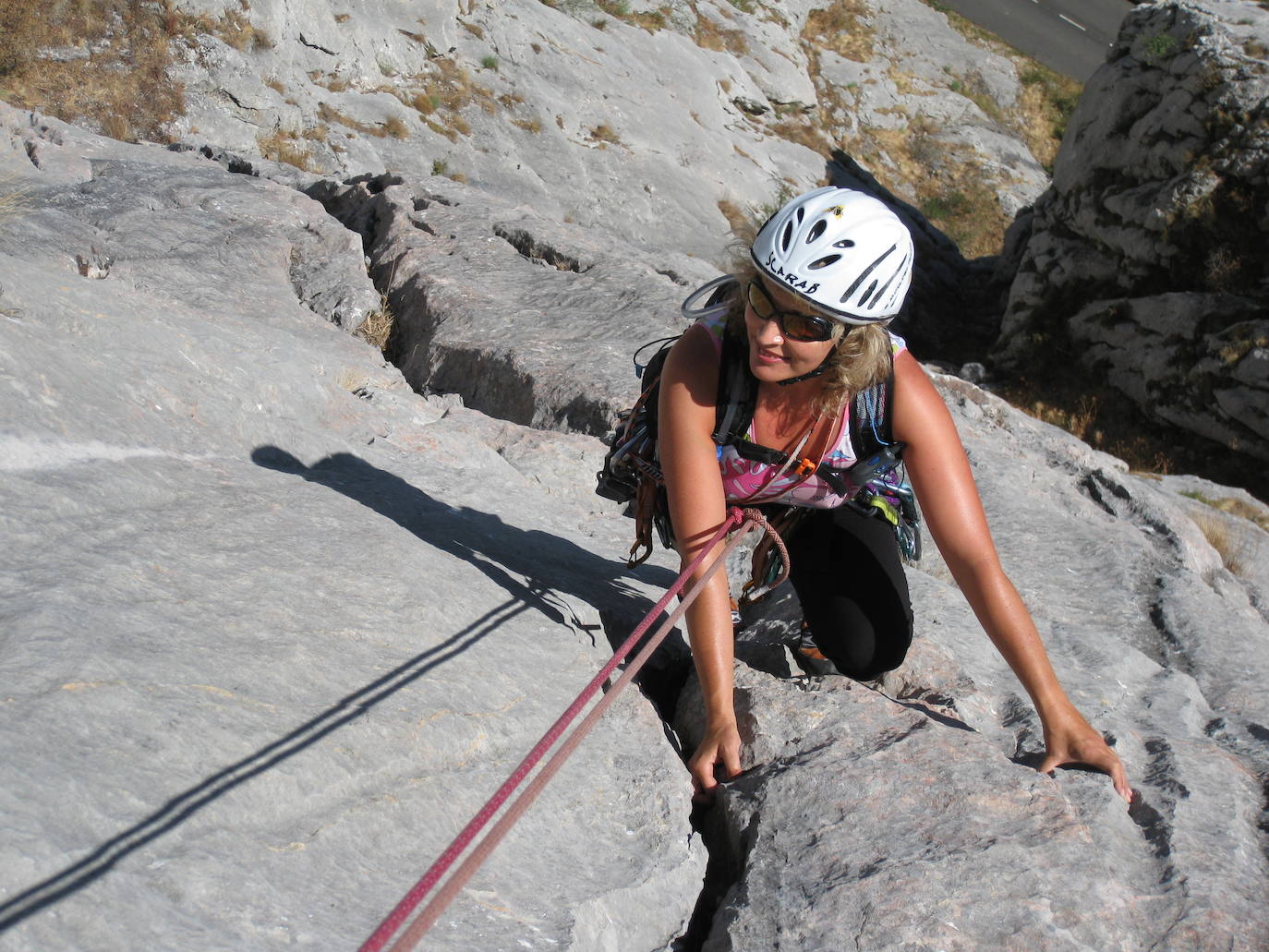 Esta leonesa es la primera mujer en subir cien veces (ya lleva 101) el Naranjo de Bulnes