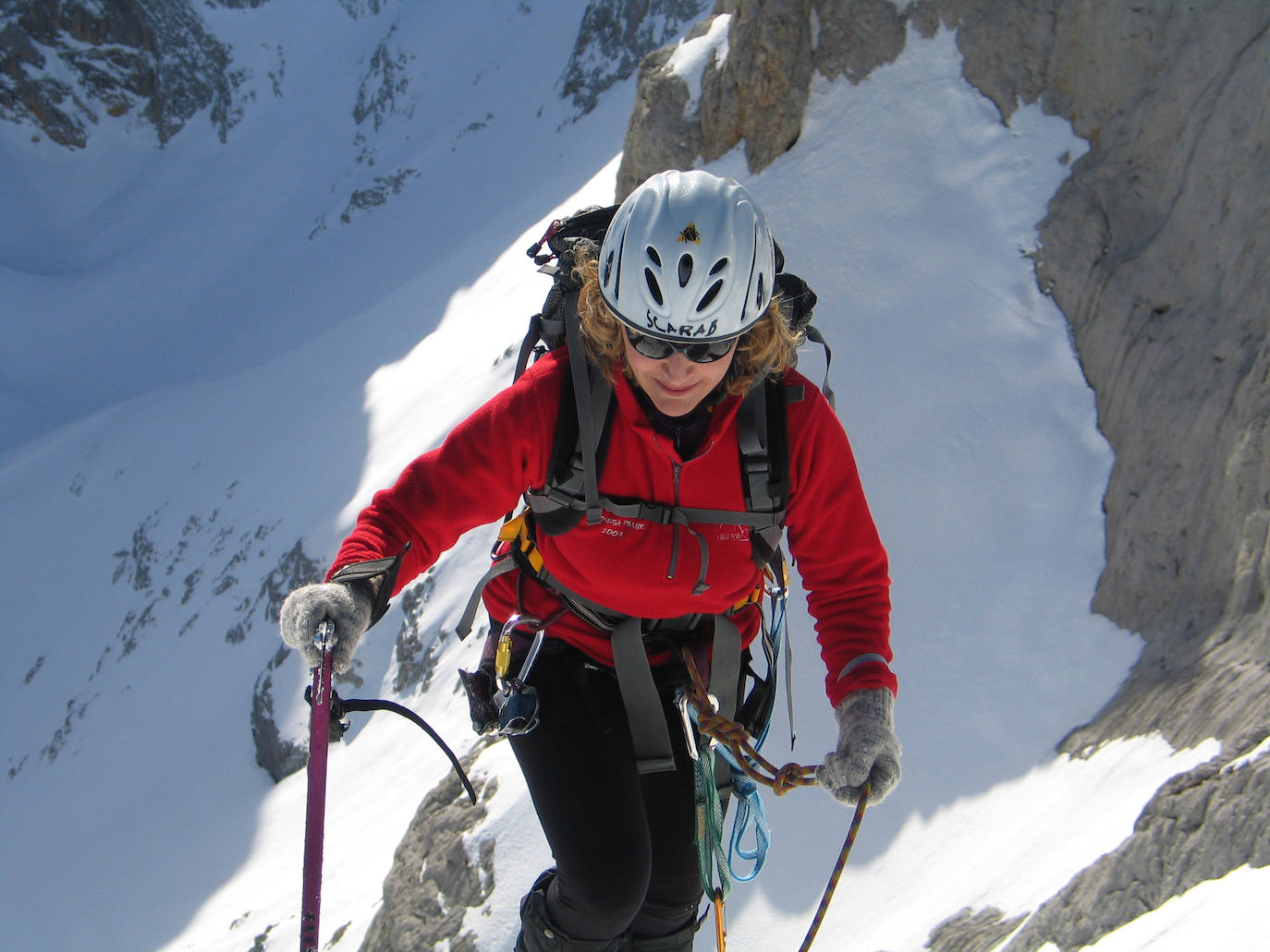 Esta leonesa es la primera mujer en subir cien veces (ya lleva 101) el Naranjo de Bulnes