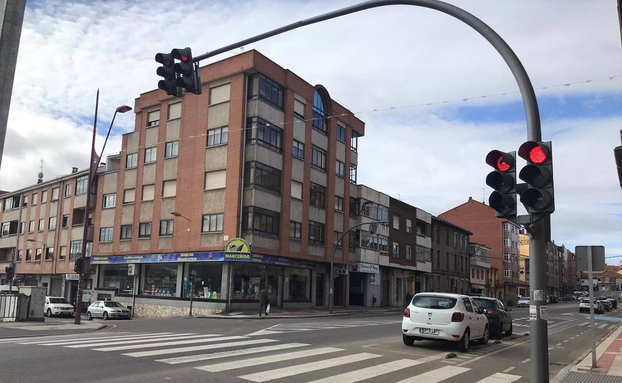 Recogiendo las demandas de los vecinos de la zona, Ciudadanos ha solicitado la instalación de dispositivos sonoros en el semáforo de la Avenida Párroco Pablo Diez a 