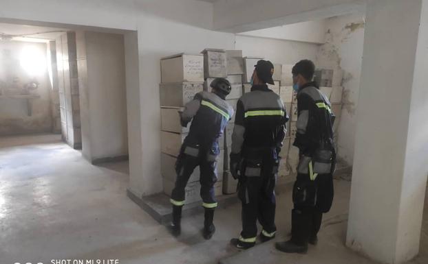 Imagen principal - Arrancan las obras para dignificar el Panteón de los Leoneses en Cuba.