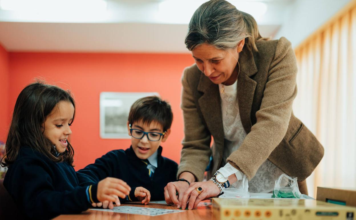 Peñacorada celebra con una mesa redonda el 'Día mundial de las altas capacidades'