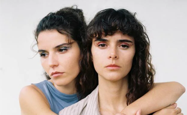 Las hermanas Mireia y Joana Vilapuig son las creadoras de esta serie que se basa en sus propias vivencias como actrices.