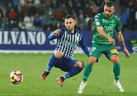 Clavería, en una acción de partido.