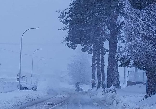 Nevada en Villamanín.