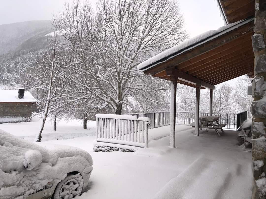 Nevada en Lugueros.