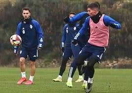 Brais Abelenda, en un entrenamiento con la Deportiva.
