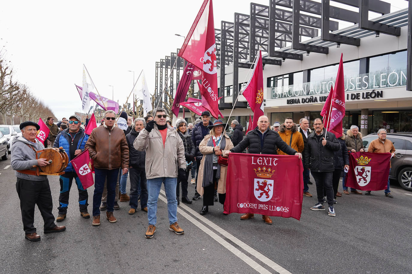 Concentración de protesta por la estación de bus de León