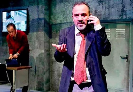 Javier Gutiérrez y Luis Bermejo protagonizan 'El traje' en el Auditorio Ciudad de León.