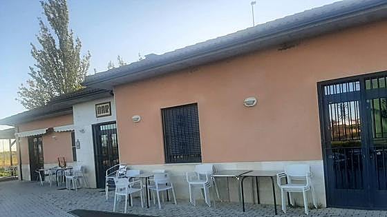 Villamoratiel de las Matas oferta la gestión del bar sin precio