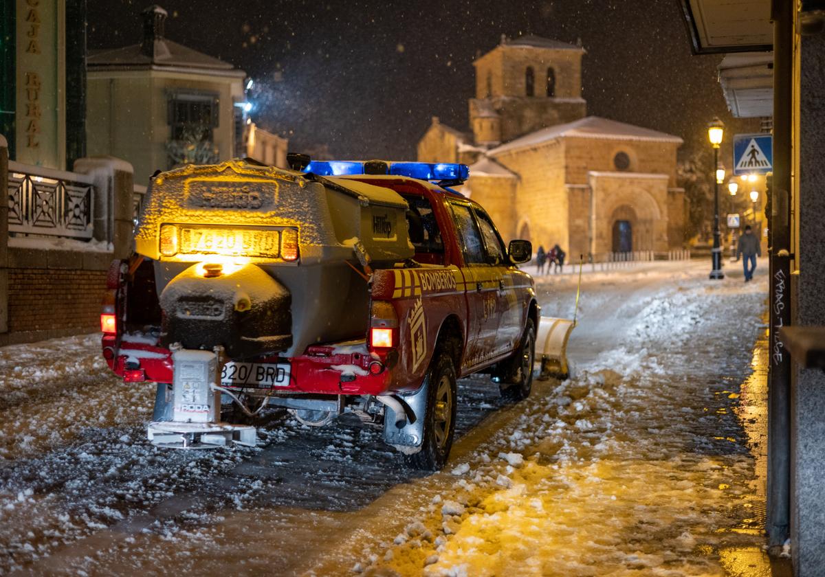 Todas las imágenes de la nevada en Soria que ha obligado a rescatar a 600 personas