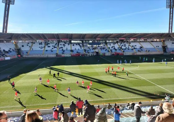 Así luce el Reino de León minutos previos al partido del sábado.