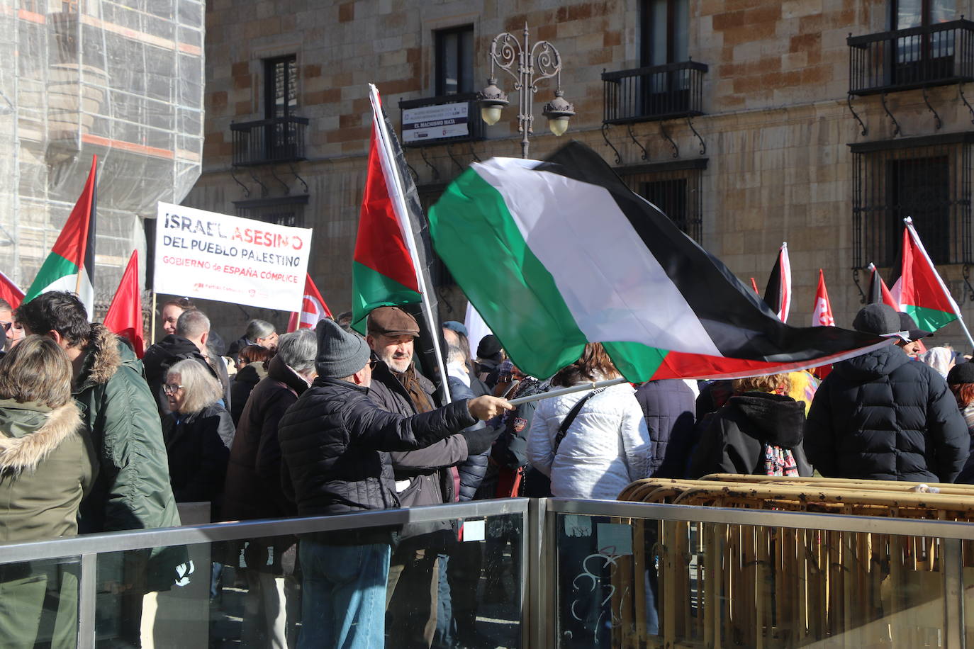 León se concentra por Palestina
