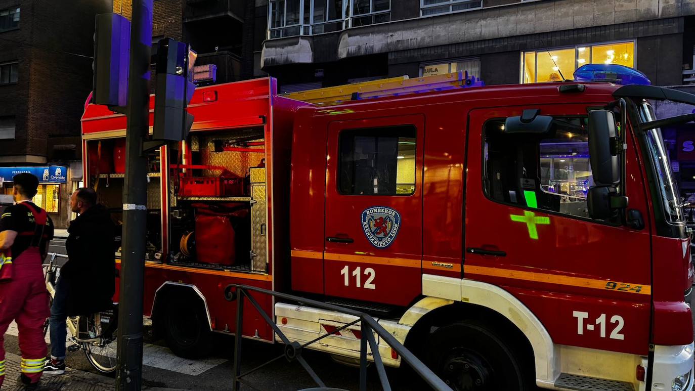 Una colilla alerta a los Bomberos de León