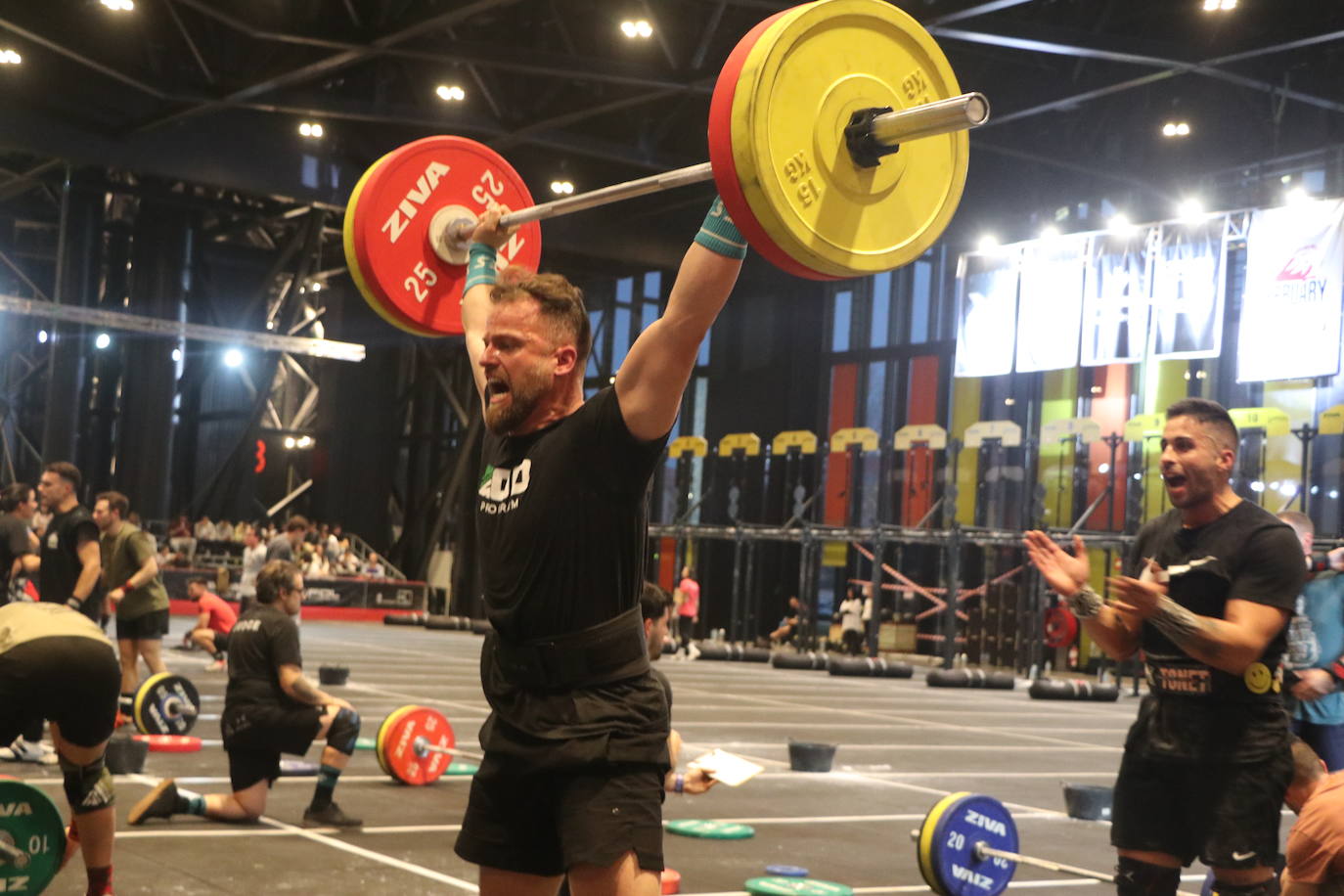 León disfruta del crossfit en el Palacio de Exposiciones