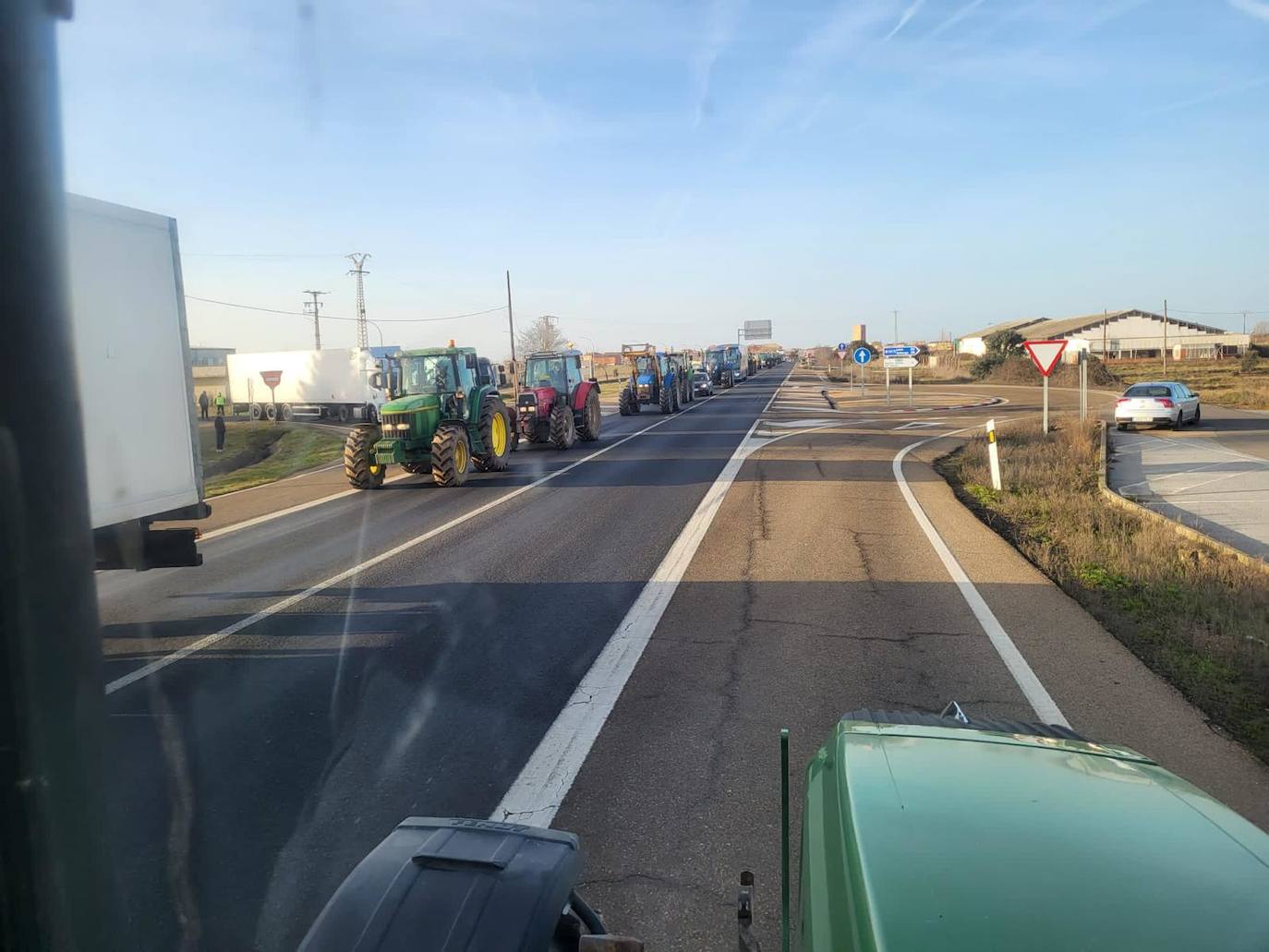 Tractorada por las carreteras de León