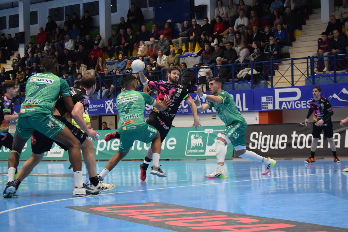 Las mejores imágenes del Puente Genil-Abanca Ademar