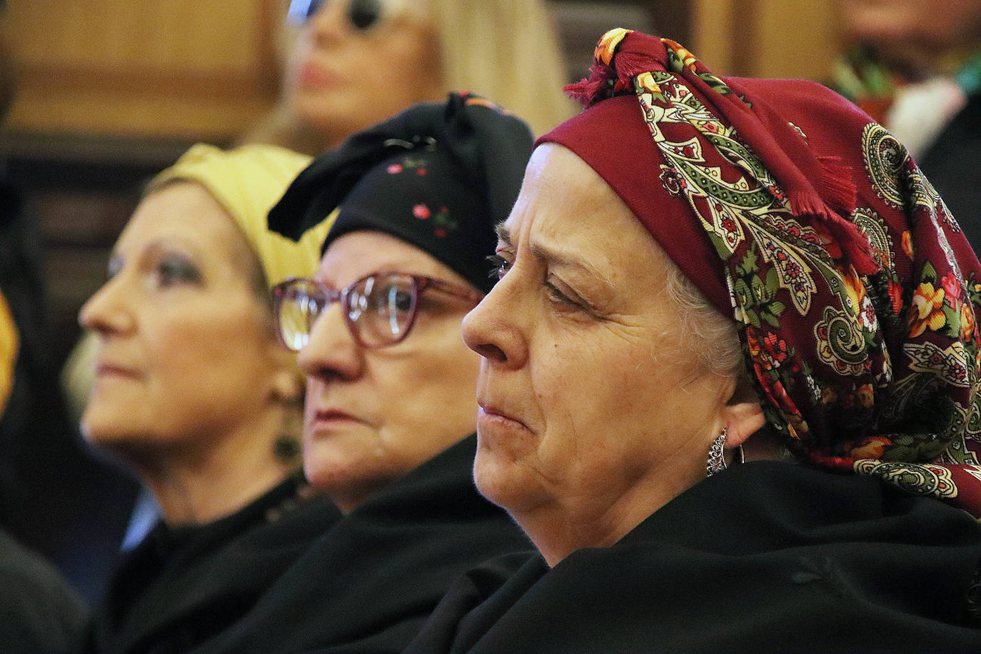 El alcalde de León, José Antonio Diez, preside la celebración del acto de las Águedas, entregando el bastón de mando por un día a María Dolores Sánchez