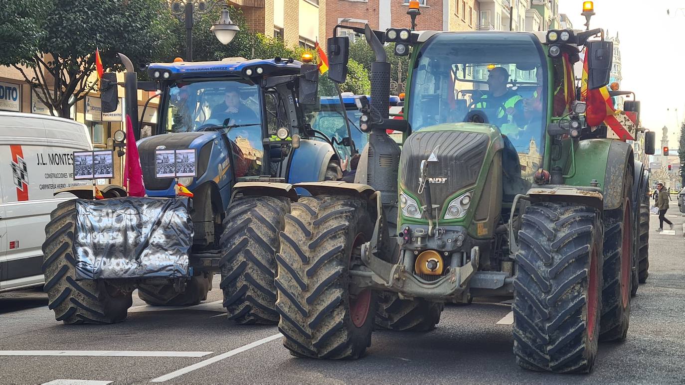 &#039;Tractorada&#039; del sector agrario en León