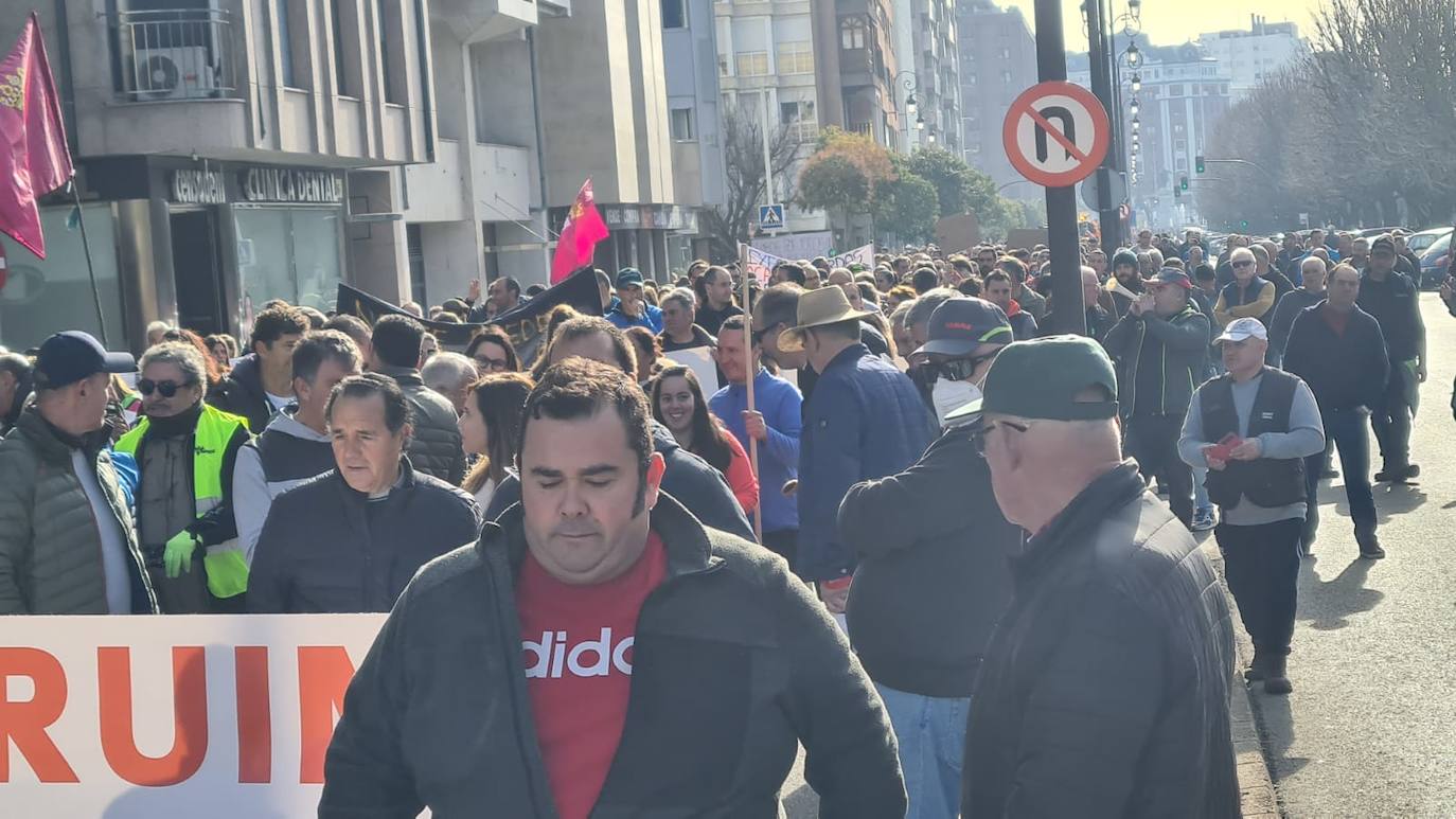 &#039;Tractorada&#039; del sector agrario en León